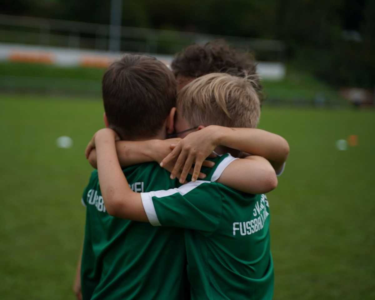 Solidarische Basisarbeit im Sport: SV Kappel sucht Unterstützer für soziales Engagement & Support von geflüchteten Kindern und Jugendlichen! ⚽️
